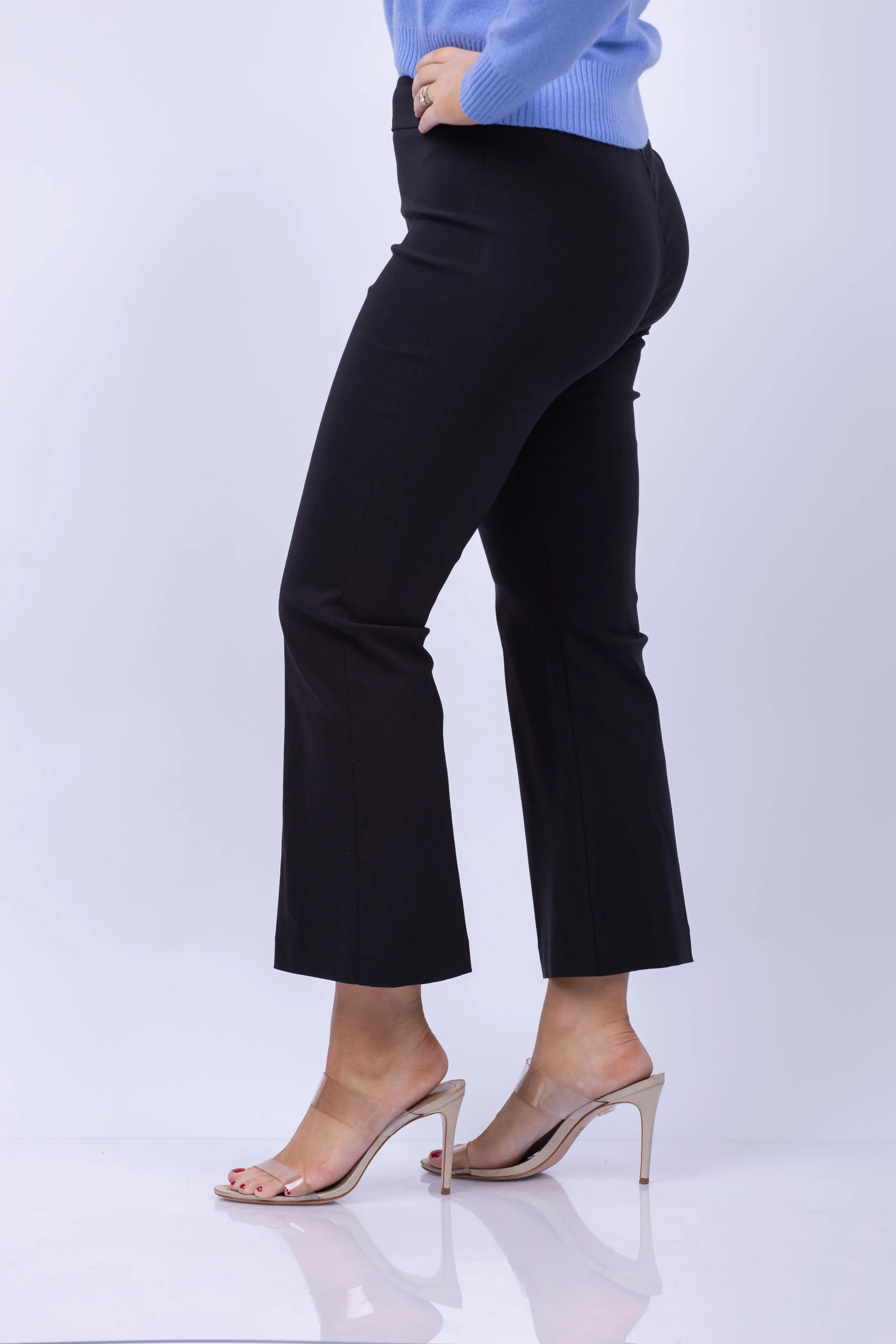 Avenue Montaigne Signature Pant in Black