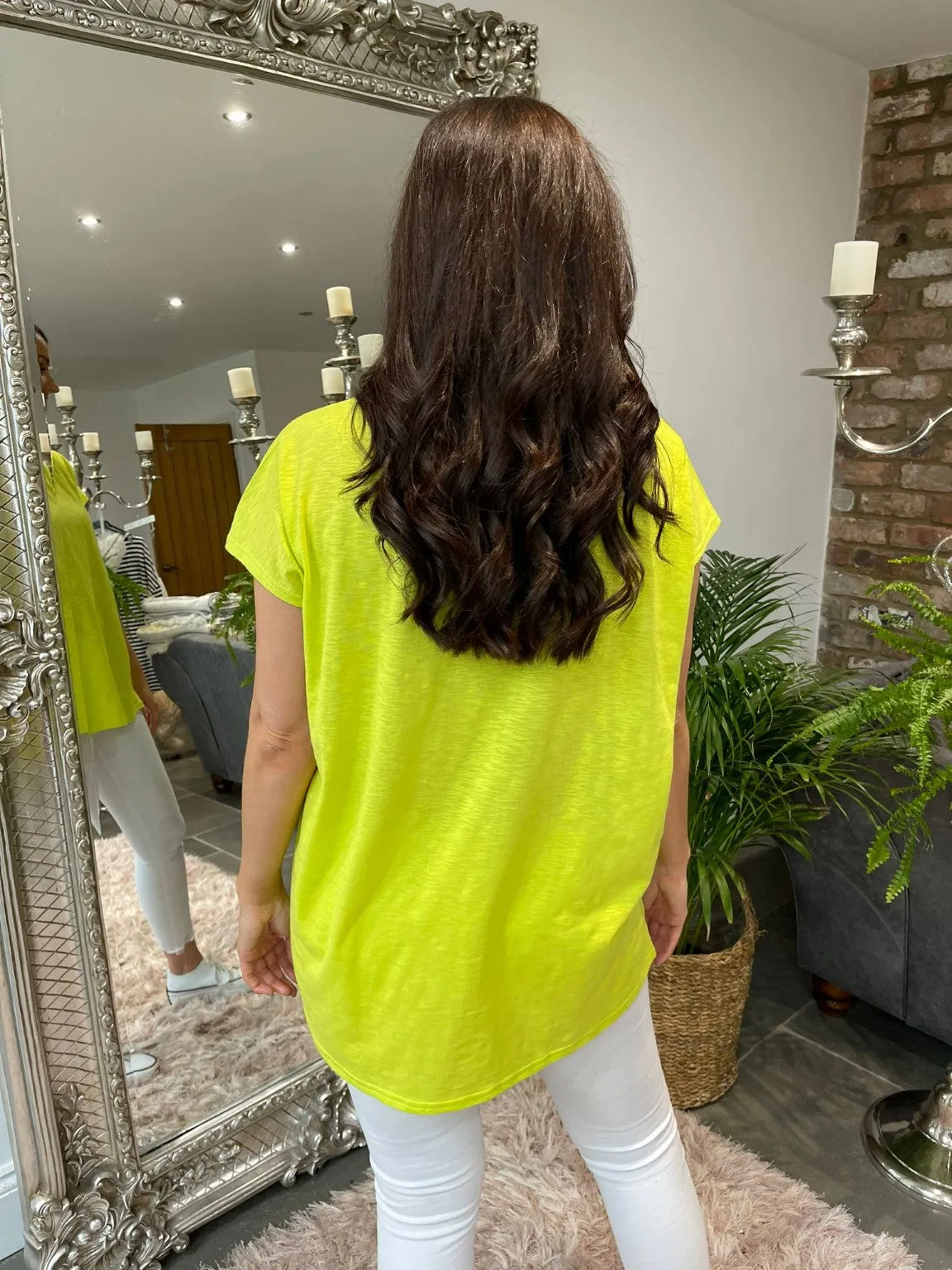 Basic V Neck Tee Nora