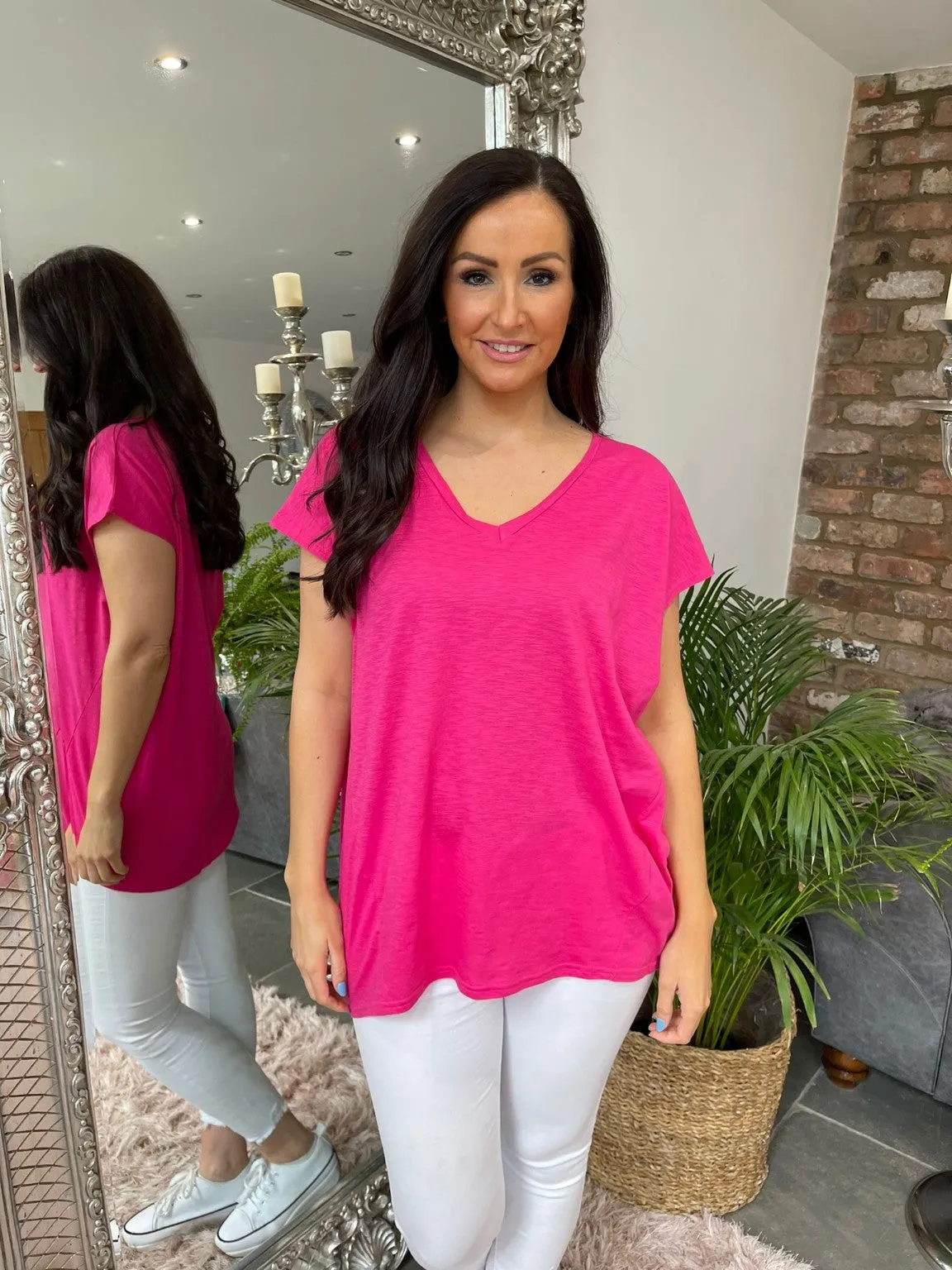 Basic V Neck Tee Nora