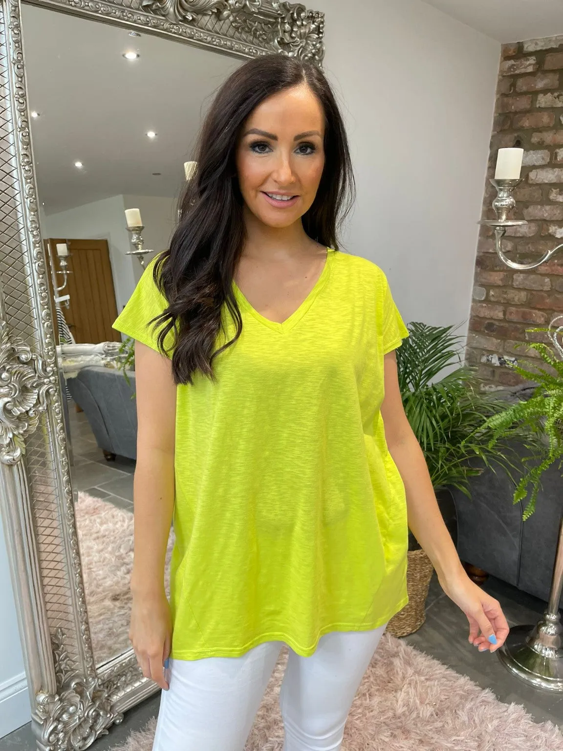 Basic V Neck Tee Nora