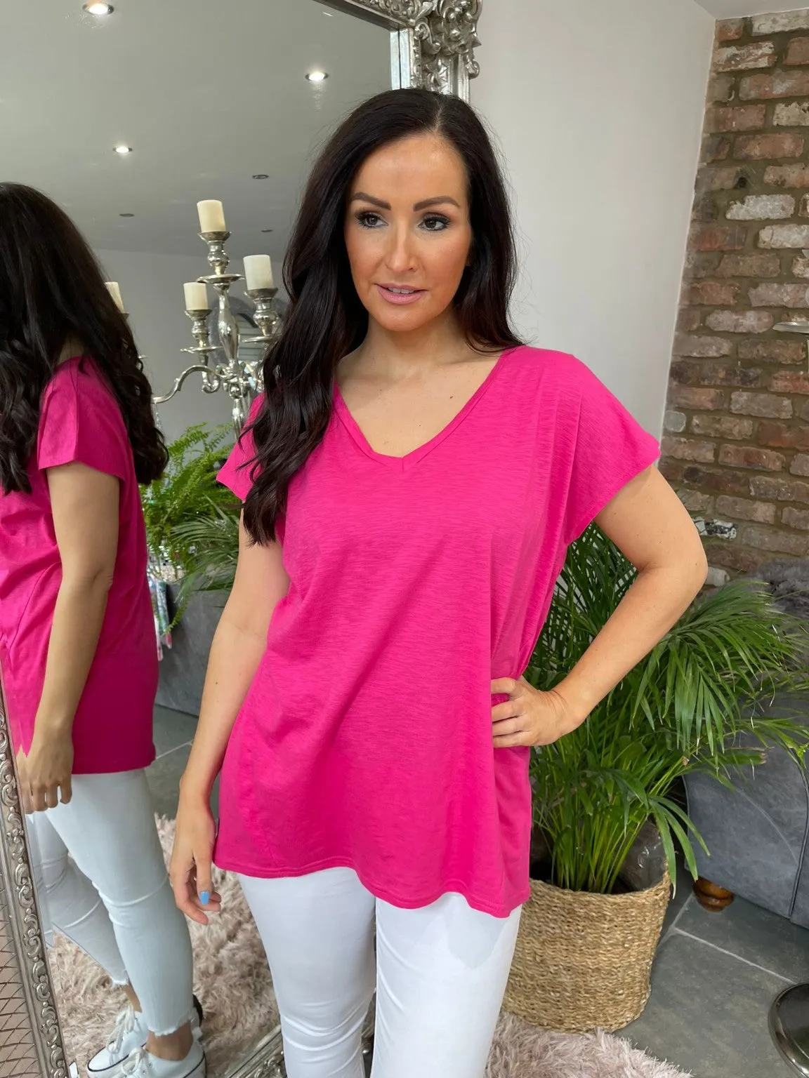 Basic V Neck Tee Nora