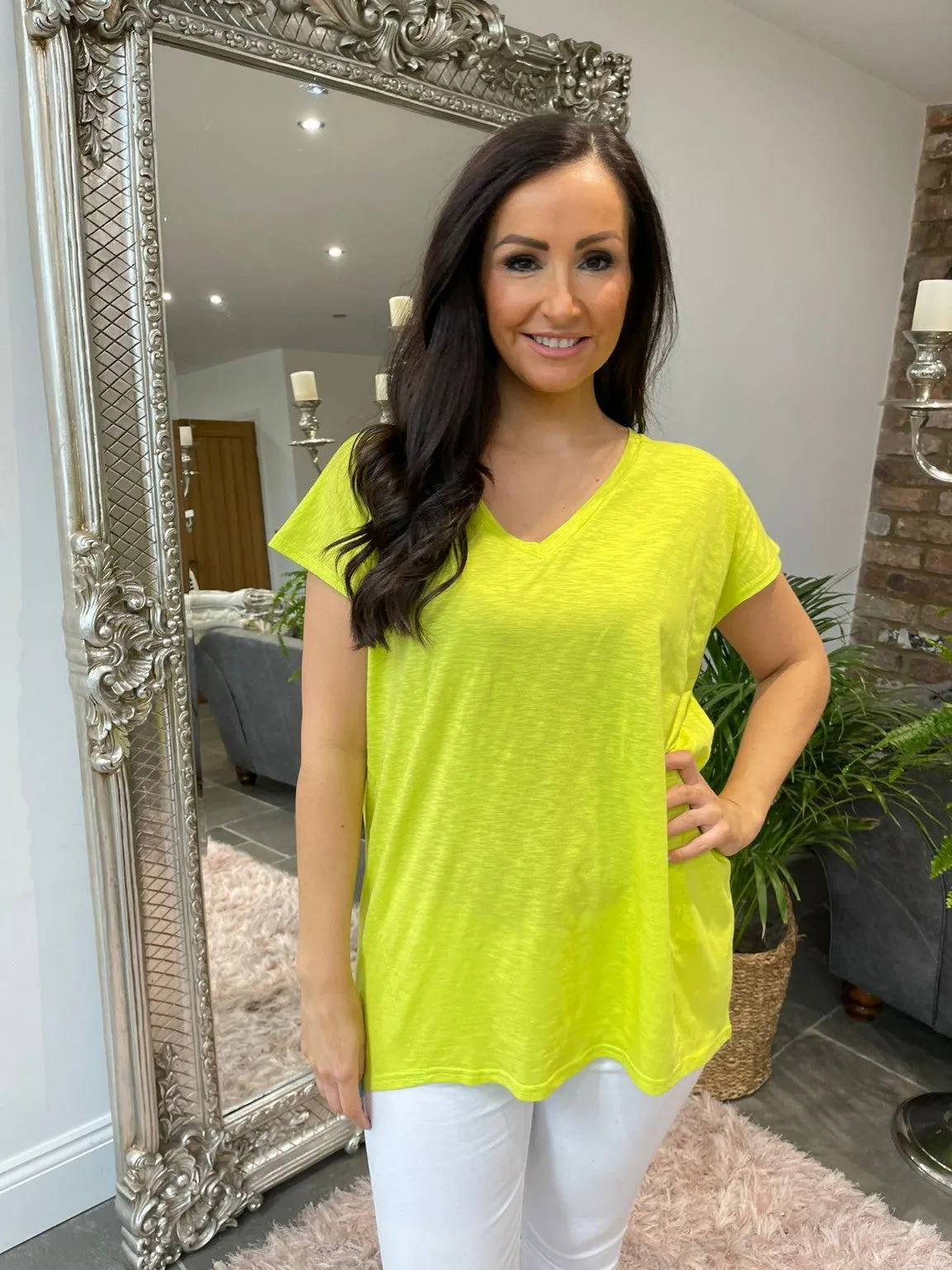 Basic V Neck Tee Nora