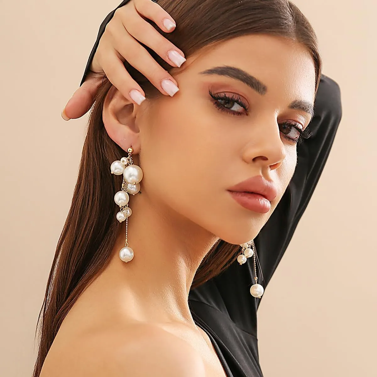 Chunky Gold Pearl Earrings for Women Long Chain Ball Earrings Pearl Dangle Earrings Fashion Jewelry