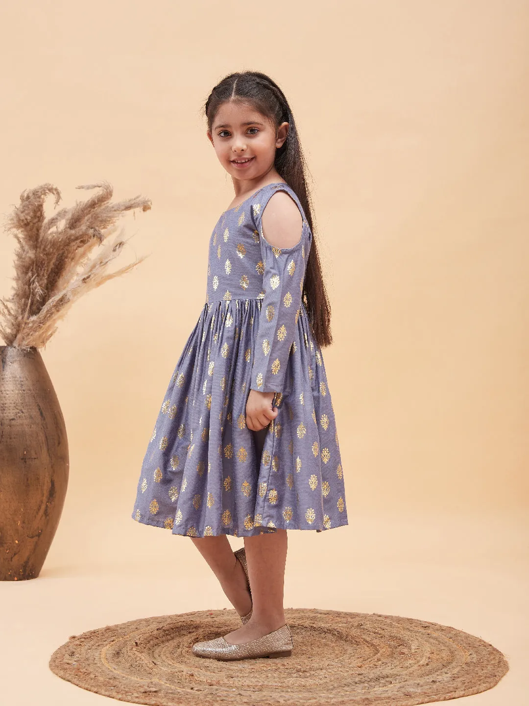 Jashvi Girl's Grey Foil Printed Cold Shoulder Kurti