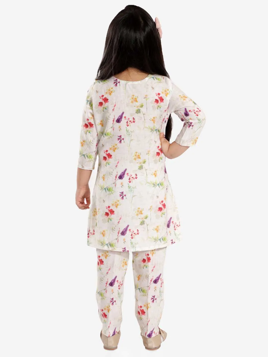 Jashvi Girls' Multicolor-Base Cream Kurta Pant set