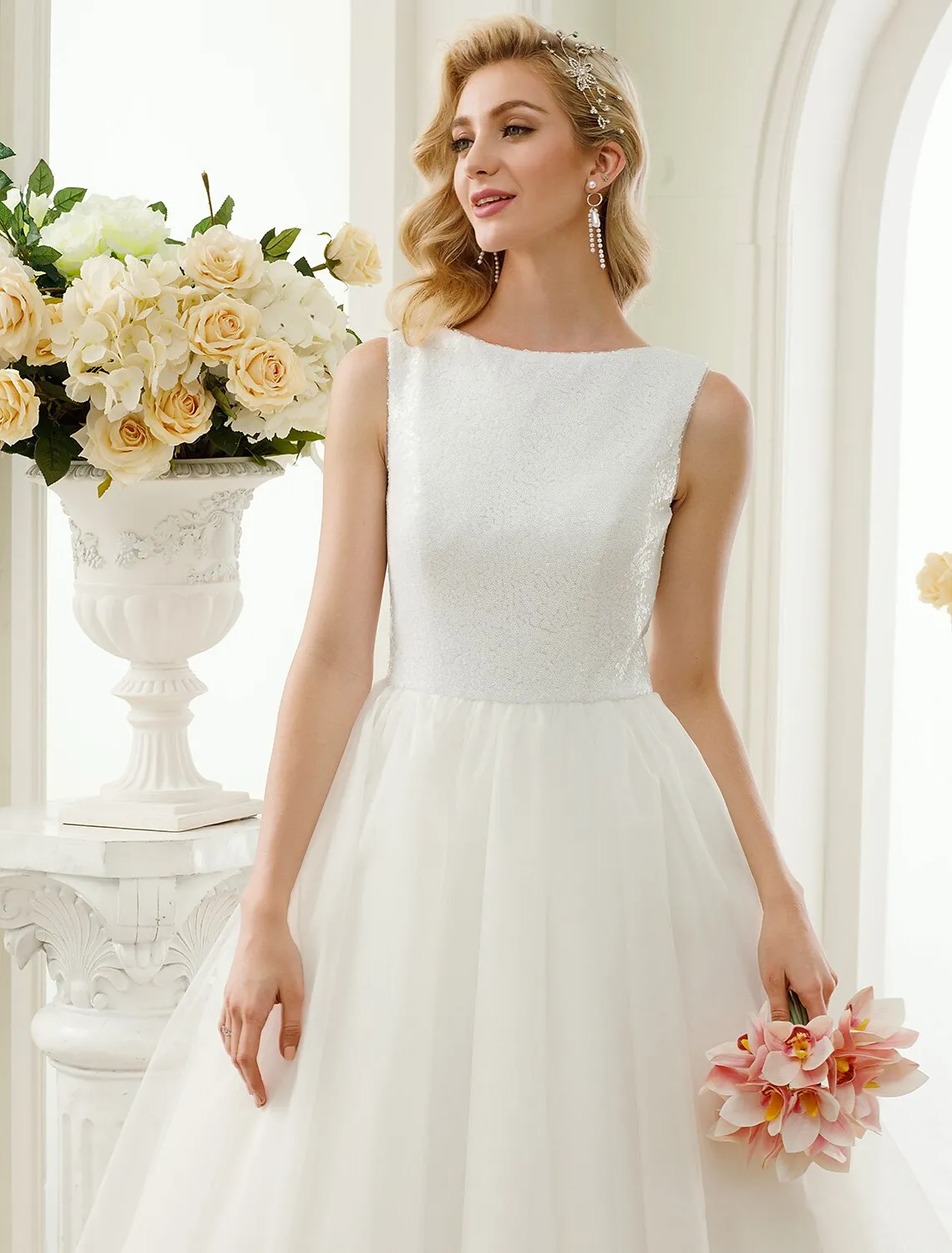 Luolandi Reception Sparkle & Shine Little White Dresses Wedding Dresses A-Line Scoop Neck Sleeveless Tea Length Tulle Bridal Gowns With Lace