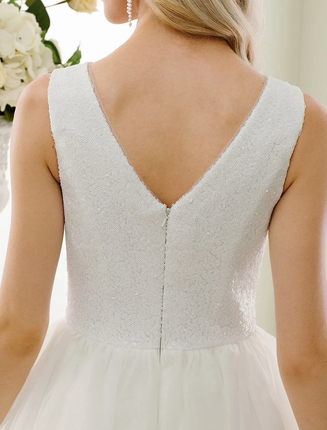 Luolandi Reception Sparkle & Shine Little White Dresses Wedding Dresses A-Line Scoop Neck Sleeveless Tea Length Tulle Bridal Gowns With Lace